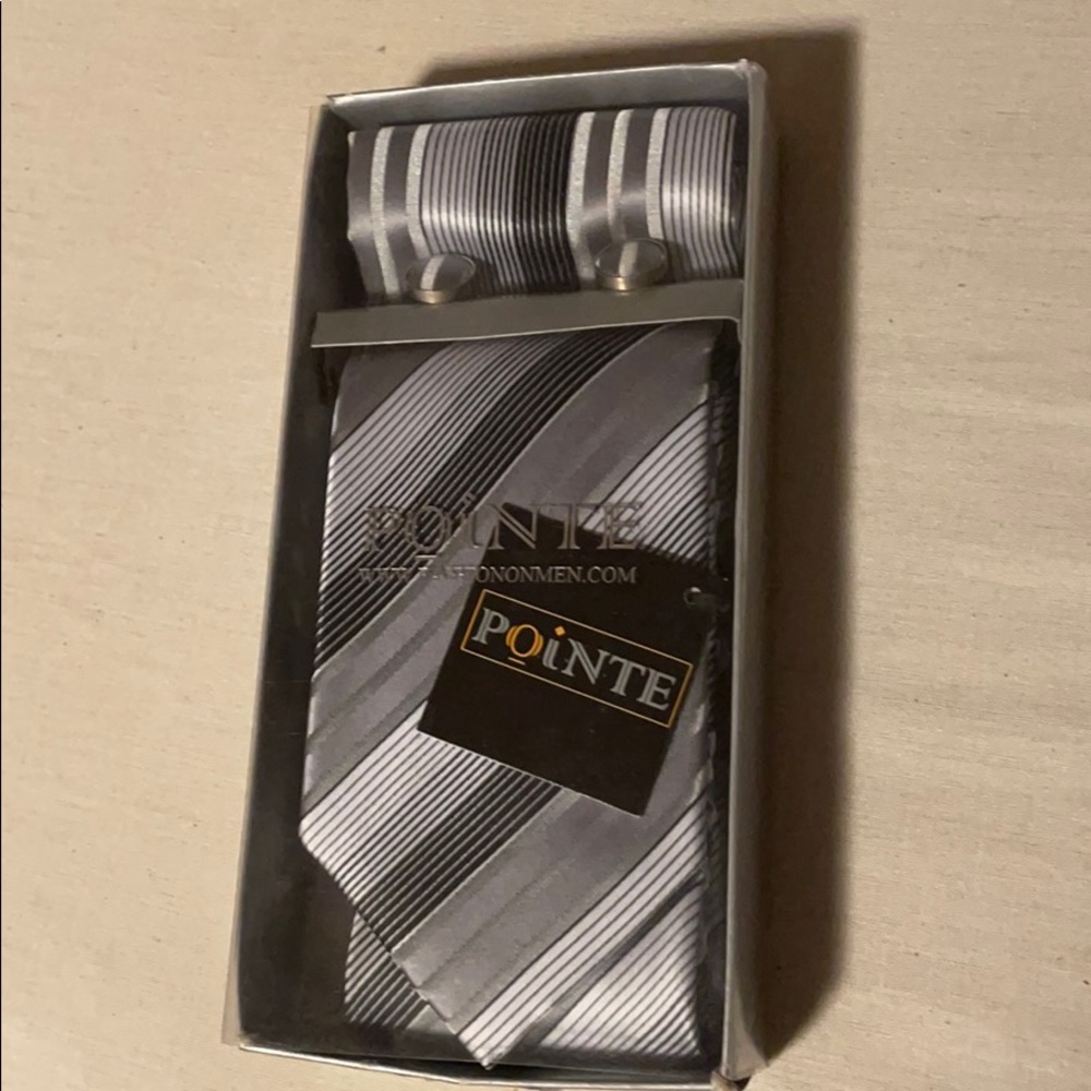 100% Silk Tie Set (with matching cuff links hanky)